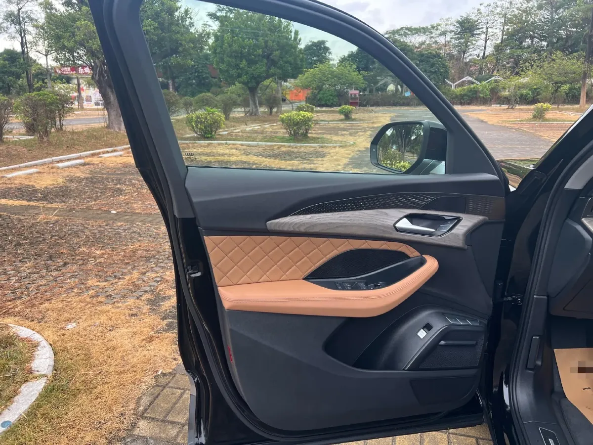 2022 Audi Q5 e-tron BEV 83.4KWH,autocango,china used car exporter,china ev exporter,chinese used car exporter,chinese used ev exporter