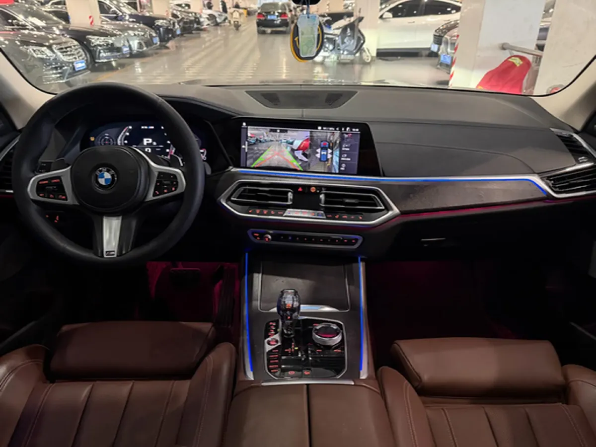 2020 BMW X5 3.0T 340HP L6 8AT,autocango,china used car exporter,china ev exporter,chinese used car exporter,chinese used ev exporter