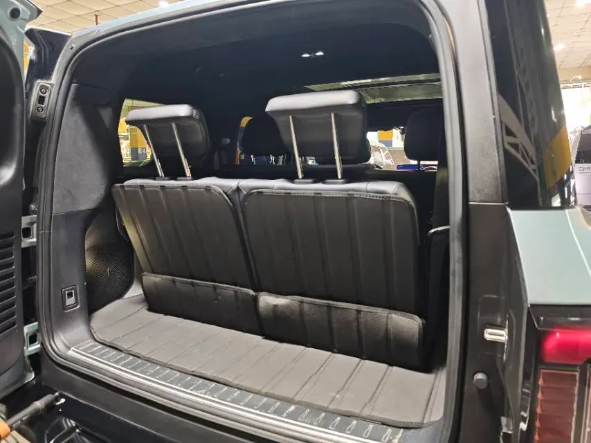 2025 FangChengBao Bao 8 2.0T 245HP L4 E-CVT PHEV 36.8KWH,autocango,china used car exporter,china ev exporter,chinese used car exporter,chinese used ev exporter