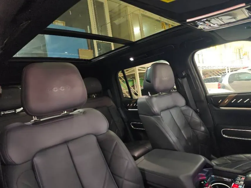 2025 FangChengBao Bao 8 2.0T 245HP L4 E-CVT PHEV 36.8KWH,autocango,china used car exporter,china ev exporter,chinese used car exporter,chinese used ev exporter