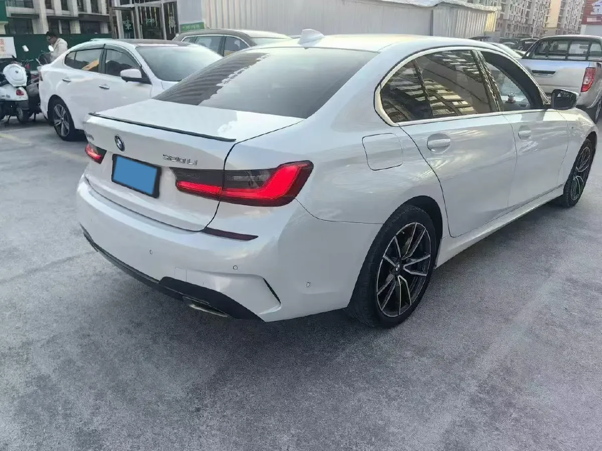 2021 BMW 3 Series 2.0T 156HP L4 8AT,autocango,china used car exporter,china ev exporter,chinese used car exporter,chinese used ev exporter