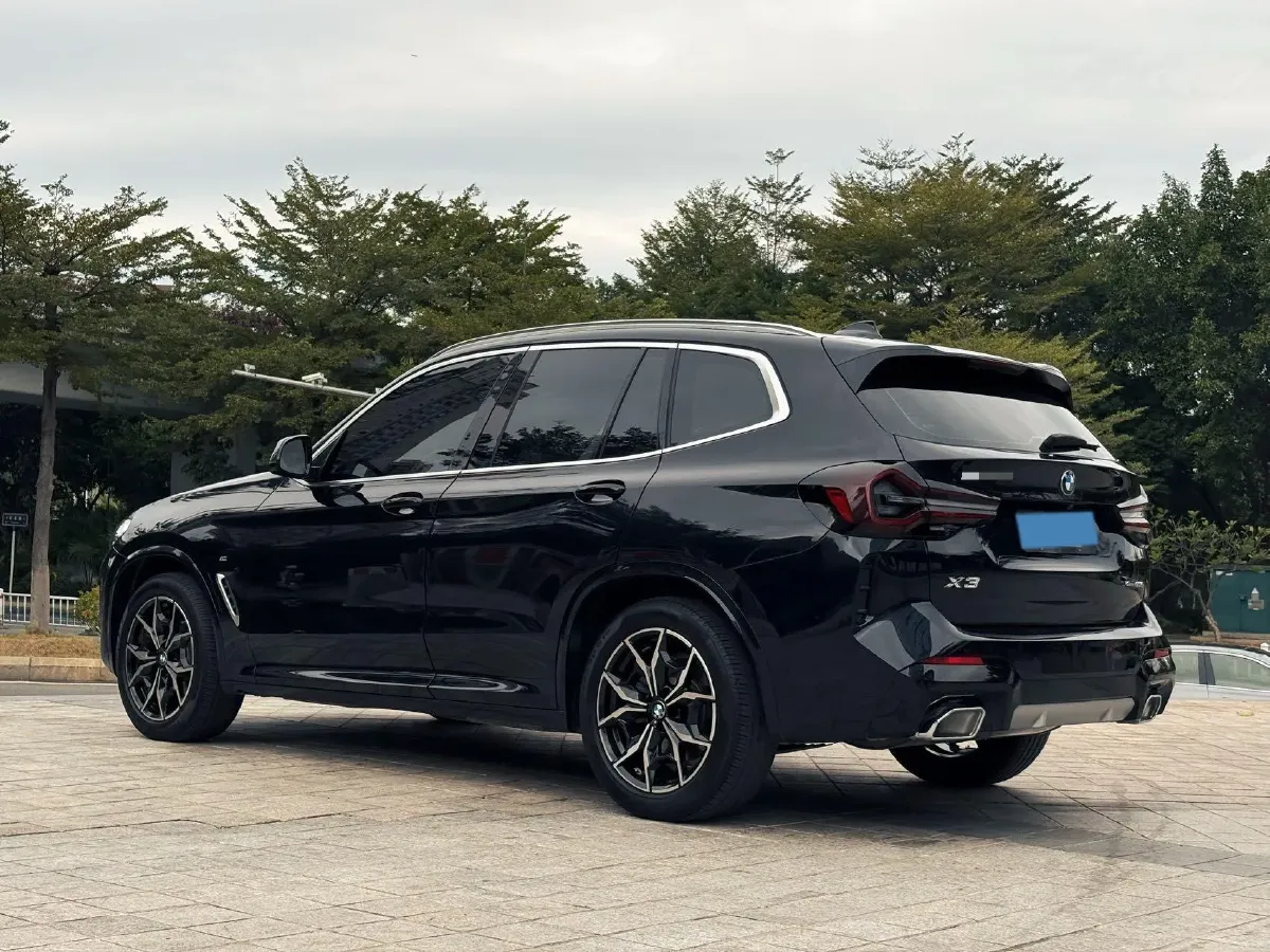 2022 BMW X3 2.0T 184HP L4 8AT,autocango,china used car exporter,china ev exporter,chinese used car exporter,chinese used ev exporter