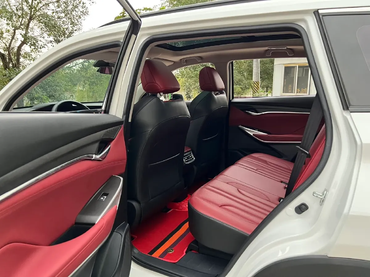 2020 ChangAn CS75 Plus 1.5T 178HP L4 6AT,autocango,china used car exporter,china ev exporter,chinese used car exporter,chinese used ev exporter