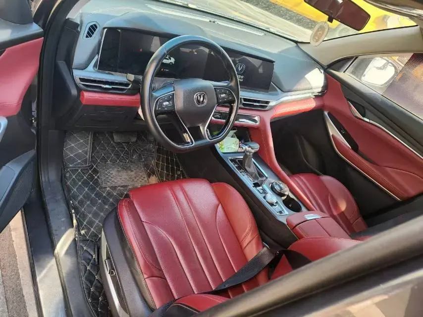 2021 ChangAn CS75 Plus 1.5T 178HP L4 6AT,autocango,china used car exporter,china ev exporter,chinese used car exporter,chinese used ev exporter