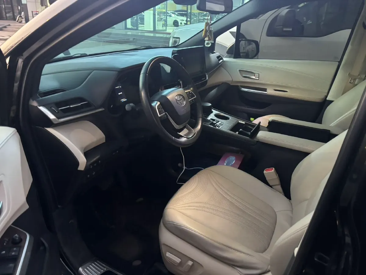 2021 Toyota Sienna 2.5L 192HP L4 E-CVT Hybrid,autocango,china used car exporter,china ev exporter,chinese used car exporter,chinese used ev exporter