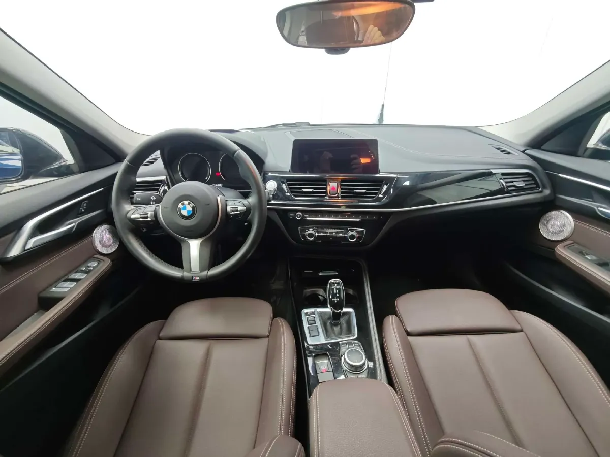 2021 BMW 1 Series 1.5T 140HP L3 7DCT,autocango,china used car exporter,china ev exporter,chinese used car exporter,chinese used ev exporter