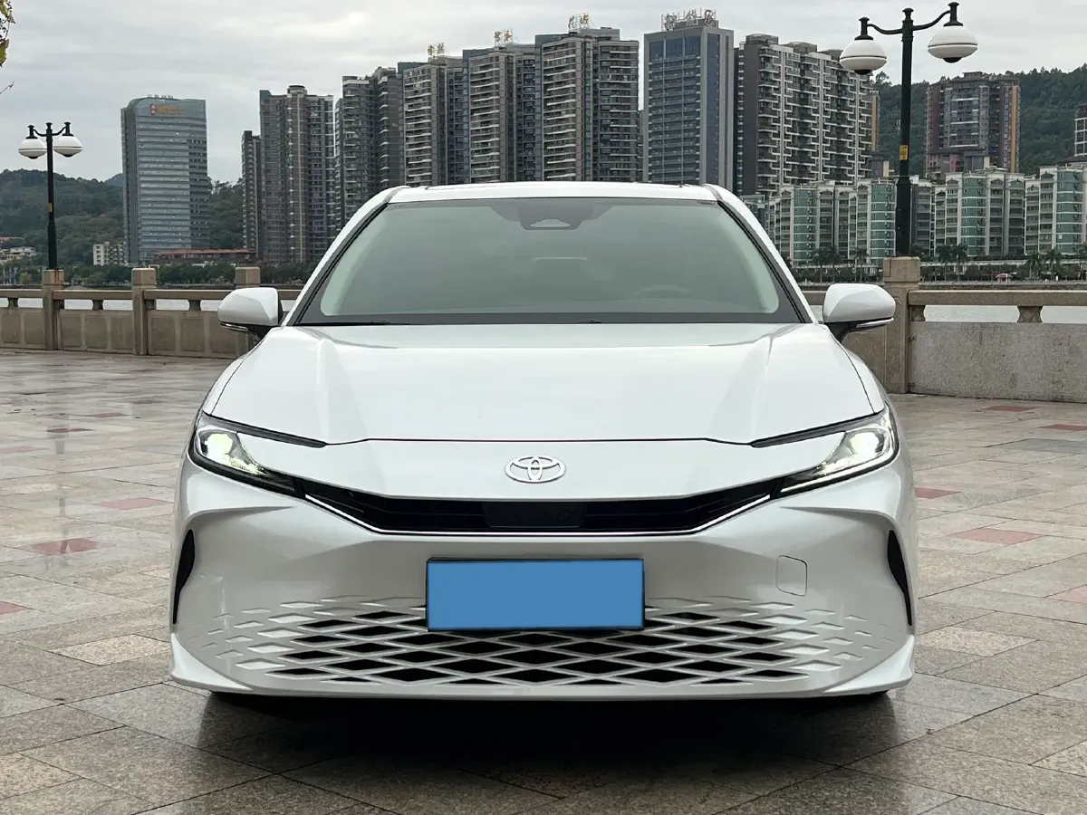 2024 Toyota Camry 2.0L 173HP L4 CVT,autocango,china used car exporter,china ev exporter,chinese used car exporter,chinese used ev exporter