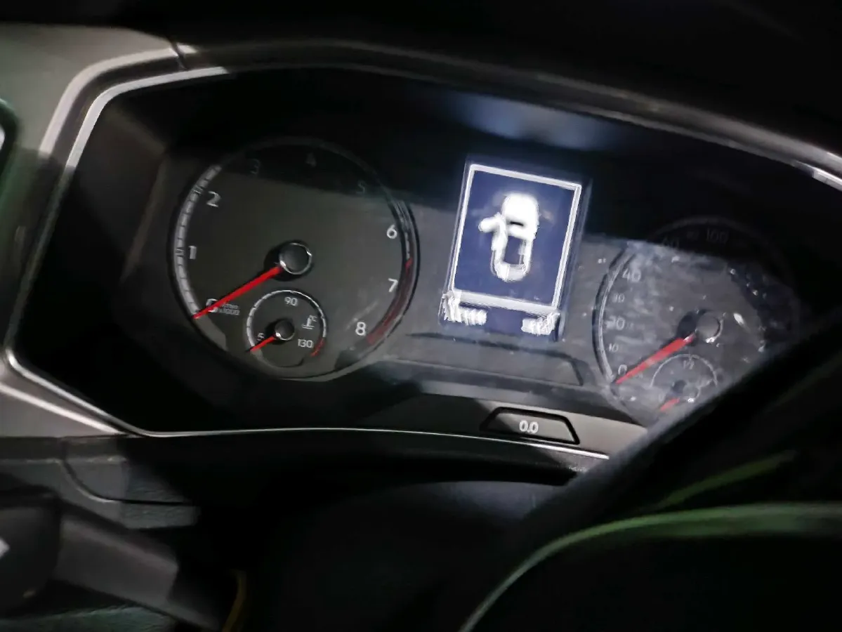 2020 Volkswagen T-Roc 1.4T 131HP L4 7DCT,autocango,china used car exporter,china ev exporter,chinese used car exporter,chinese used ev exporter