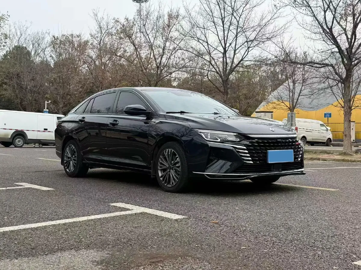 2023 DongFeng Aeolus YiXuan MAX 1.5T 190HP L4 7DCT,autocango,china used car exporter,china ev exporter,chinese used car exporter,chinese used ev exporter
