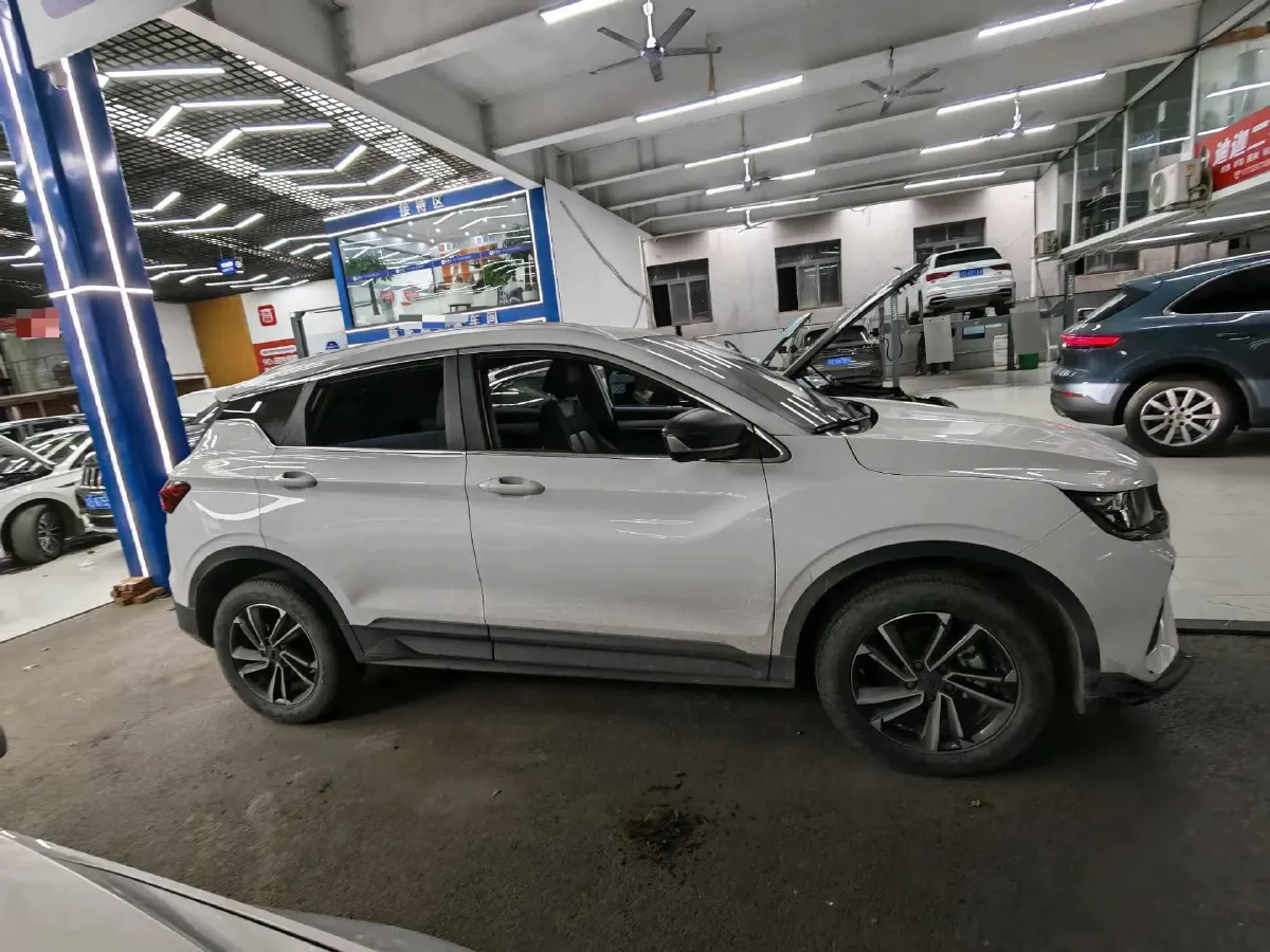 2023 Geely Coolray 1.5T 181HP L4 7DCT,autocango,china used car exporter,china ev exporter,chinese used car exporter,chinese used ev exporter