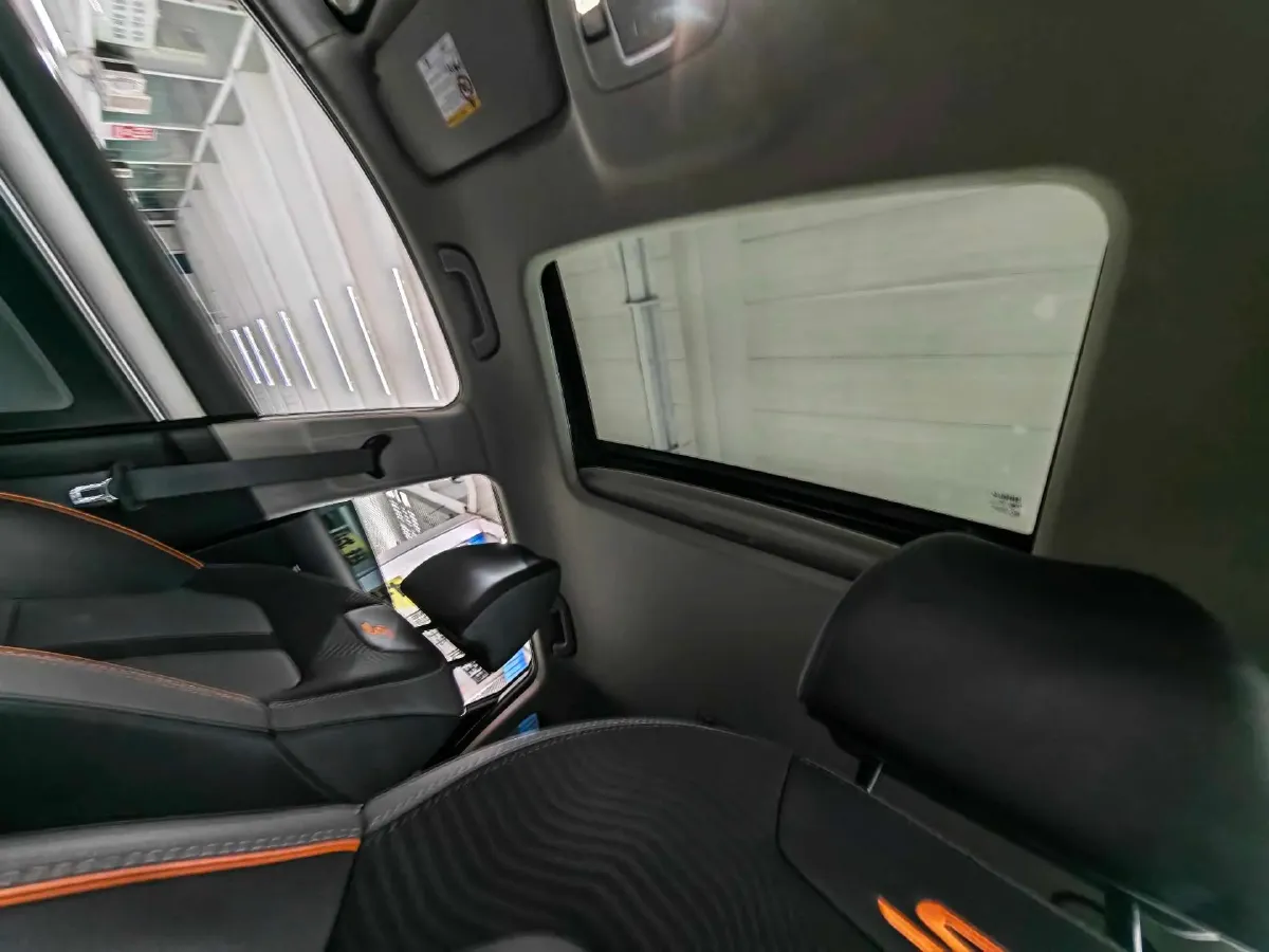 2023 Geely Coolray 1.5T 181HP L4 7DCT,autocango,china used car exporter,china ev exporter,chinese used car exporter,chinese used ev exporter