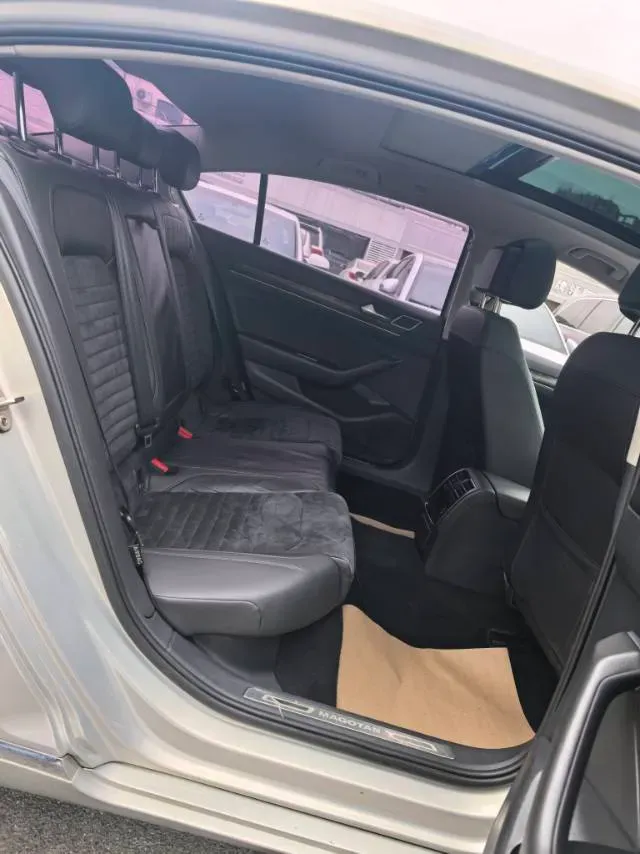 2018 Volkswagen Magotan 1.8T 180HP L4 7DCT,autocango,china used car exporter,china ev exporter,chinese used car exporter,chinese used ev exporter