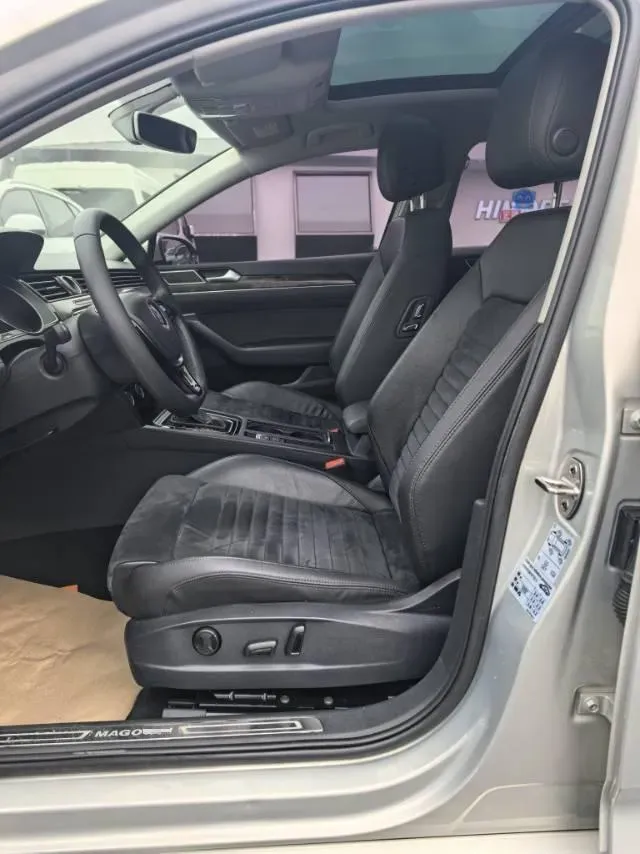 2018 Volkswagen Magotan 1.8T 180HP L4 7DCT,autocango,china used car exporter,china ev exporter,chinese used car exporter,chinese used ev exporter