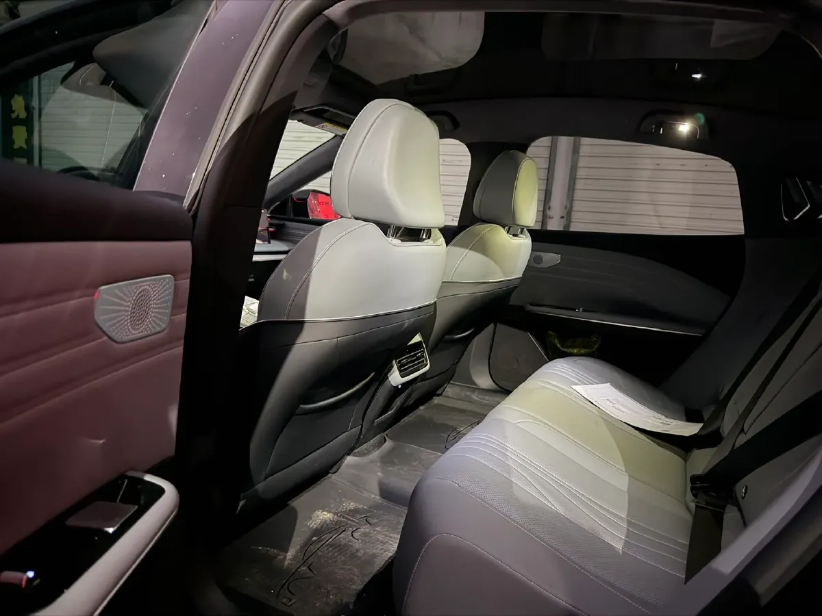 2024 Geely Galaxy E8 BEV 62KWH,autocango,china used car exporter,china ev exporter,chinese used car exporter,chinese used ev exporter