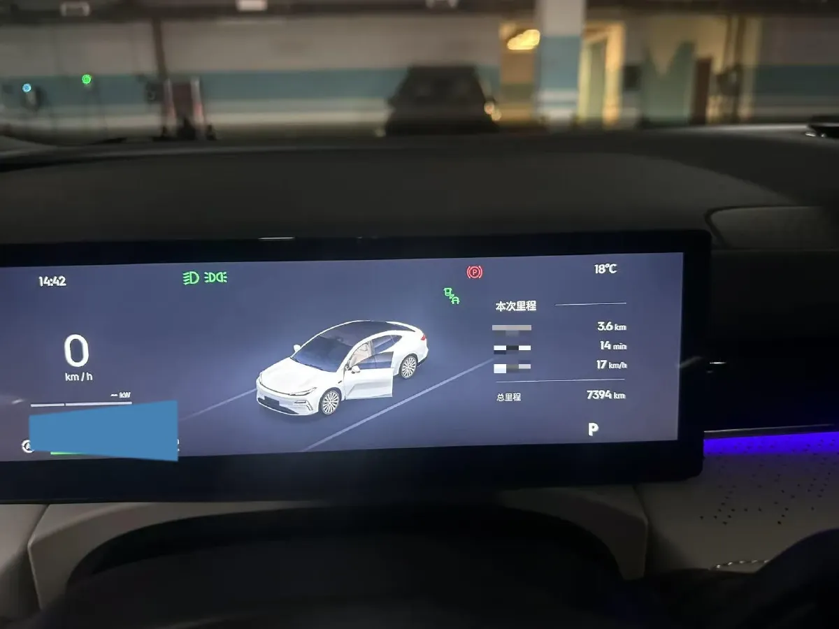 2025 Geely Galaxy Starshine 8 1.5T 163HP L4 3DHT PHEV 18.4KWH,autocango,china used car exporter,china ev exporter,chinese used car exporter,chinese used ev exporter