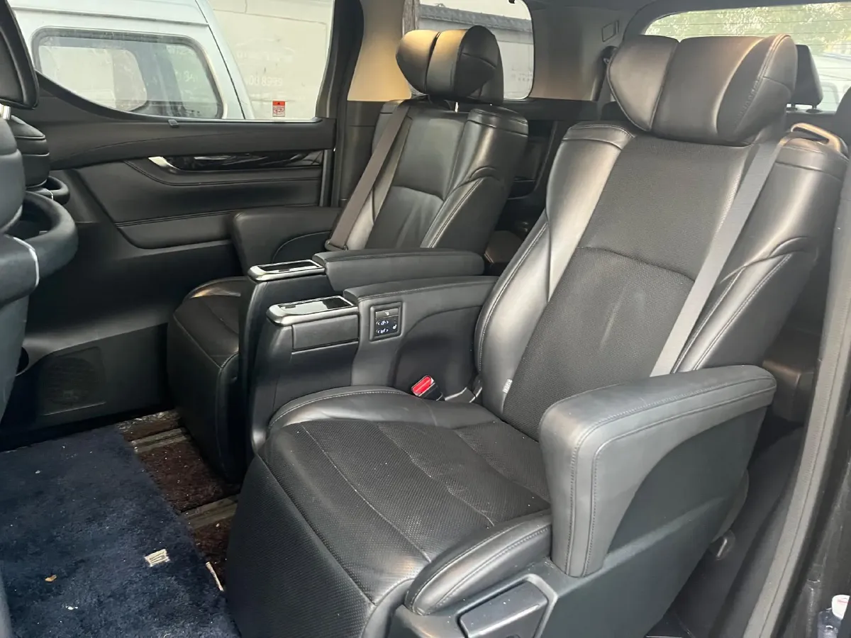 2023 Toyota Vellfire 2.5L 117HP L4 E-CVT Hybrid,autocango,china used car exporter,china ev exporter,chinese used car exporter,chinese used ev exporter