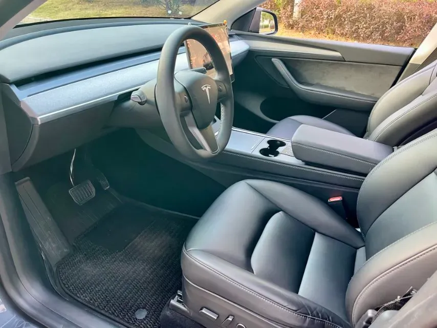 2022 Tesla Model Y BEV 60KWH,autocango,china used car exporter,china ev exporter,chinese used car exporter,chinese used ev exporter