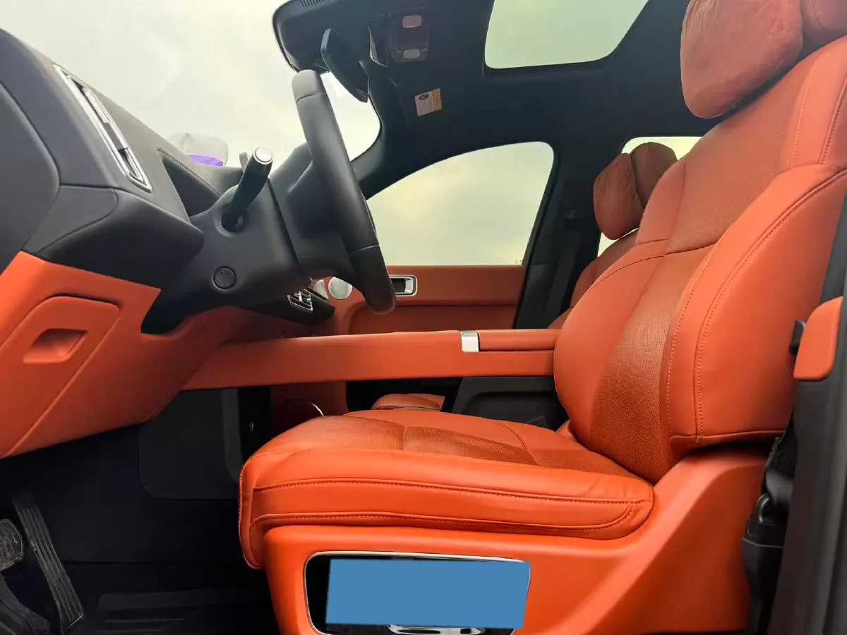 2023 Li L8 Range Extended 154HP REEV 40.9KWH,autocango,china used car exporter,china ev exporter,chinese used car exporter,chinese used ev exporter