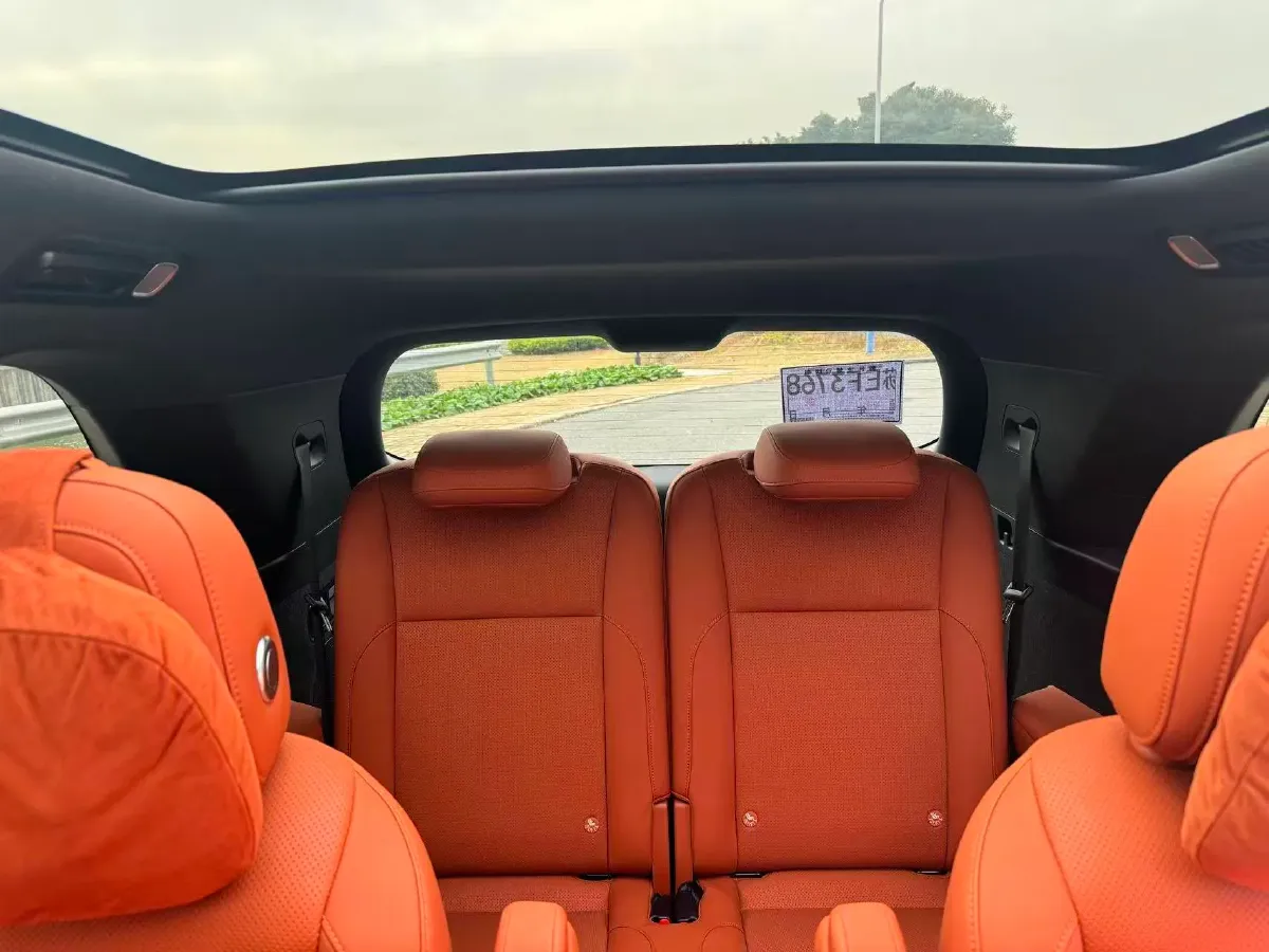 2023 Li L8 Range Extended 154HP REEV 40.9KWH,autocango,china used car exporter,china ev exporter,chinese used car exporter,chinese used ev exporter