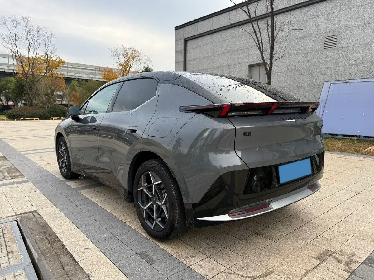 2025 Dongfeng Z9 2.0T 258HP L4 8AT,autocango,china used car exporter,china ev exporter,chinese used car exporter,chinese used ev exporter