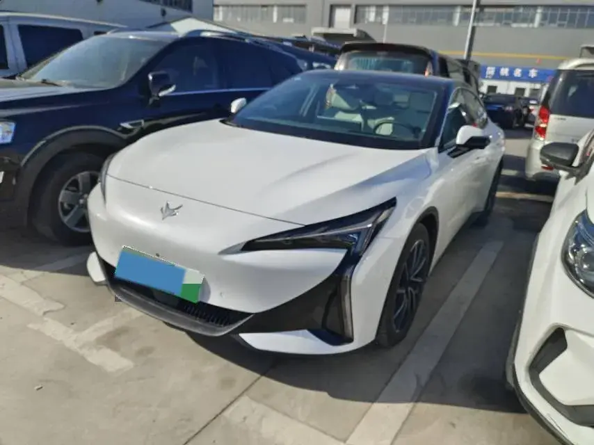 2024 ARCFOX αT5 BEV 79.2KWH