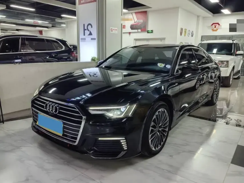 2020 Audi A6L 2.0T 252HP L4 7DCT PHEV 14.1KWH