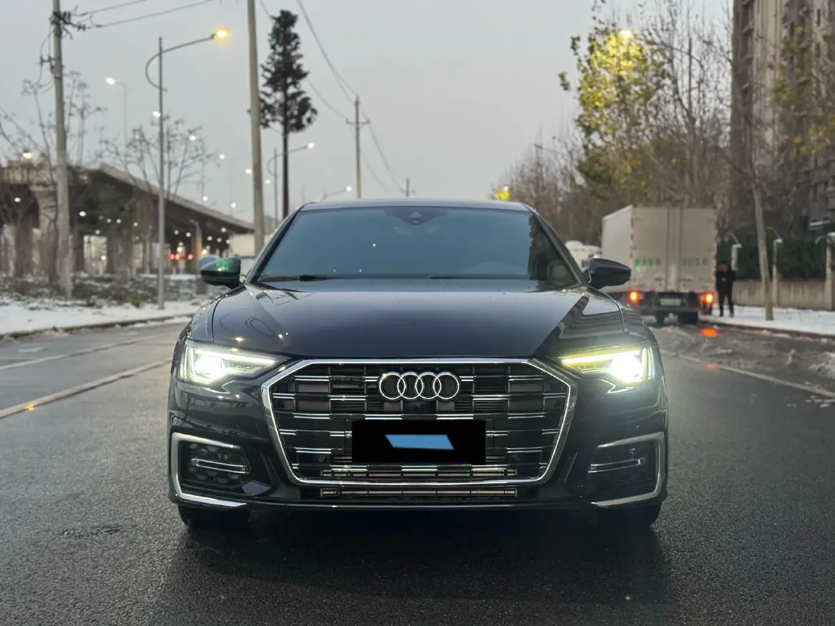2020 Audi A6L 2.0T 224HP L4 7DCT,autocango,china used car exporter,china ev exporter,chinese used car exporter,chinese used ev exporter