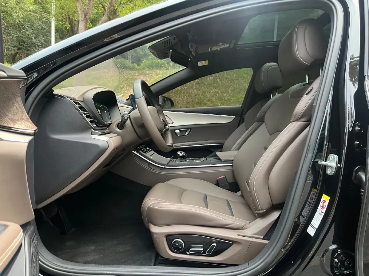 2020 WEY VV7 2.0T 227HP L4 7DCT PHEV,autocango,china used car exporter,china ev exporter,chinese used car exporter,chinese used ev exporter