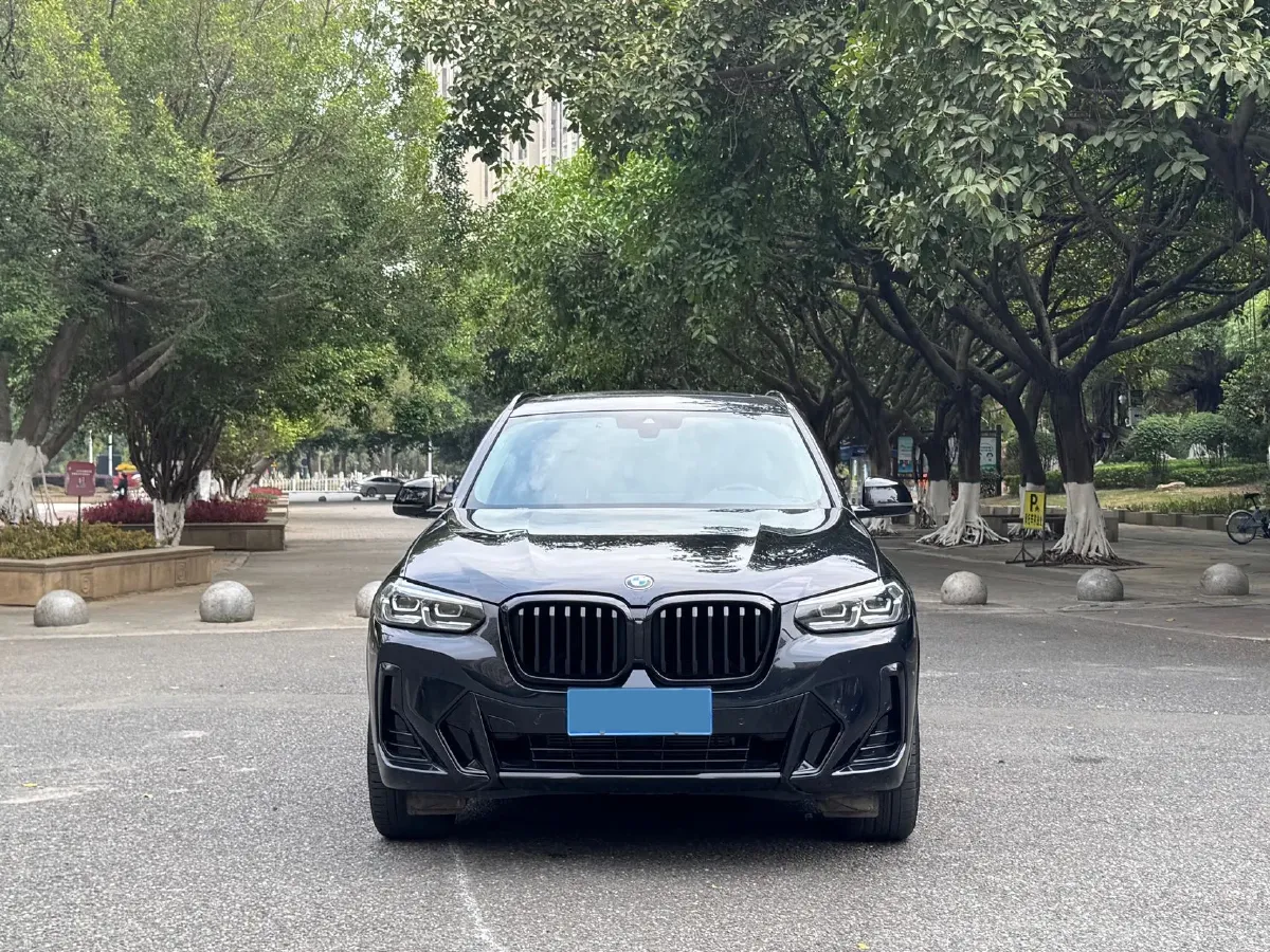 2022 BMW X3 2.0T 252HP L4 8AT,autocango,china used car exporter,china ev exporter,chinese used car exporter,chinese used ev exporter