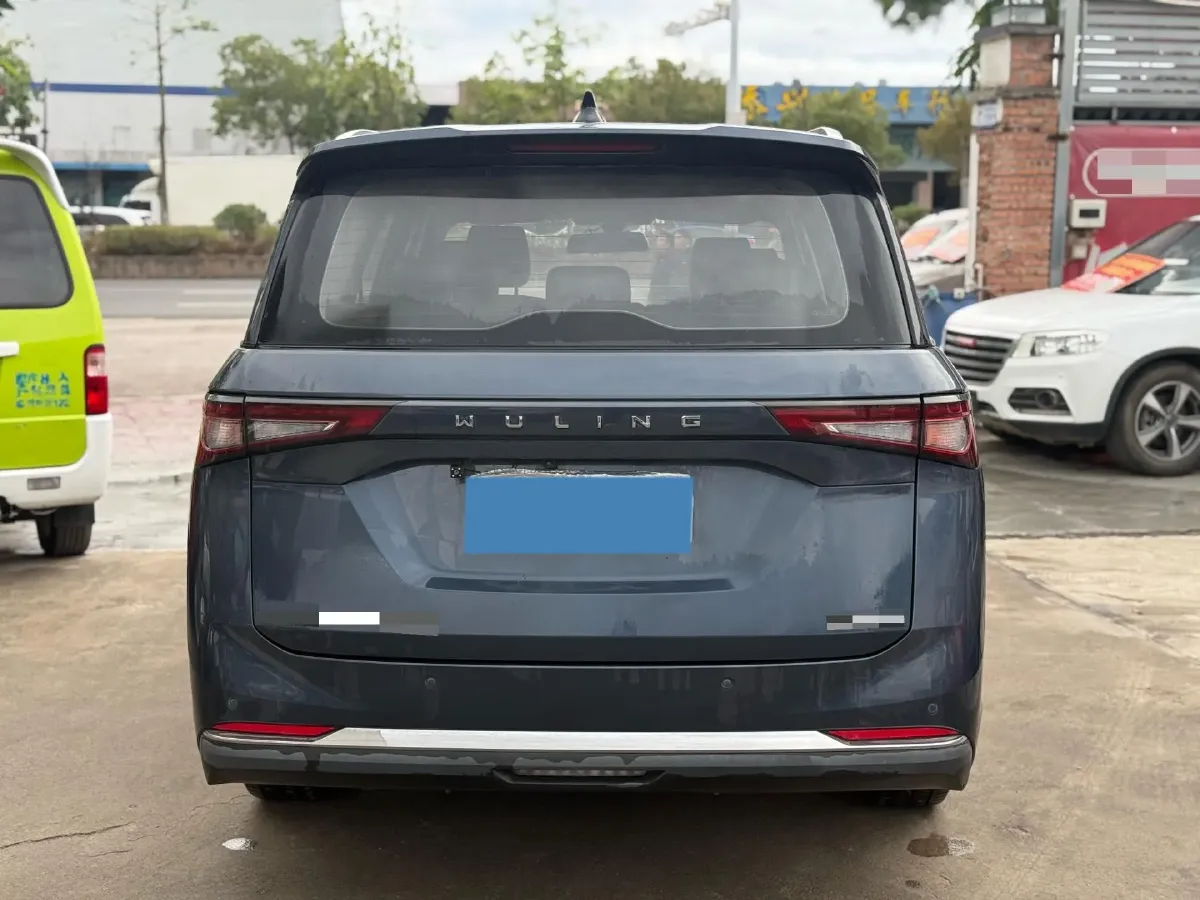 2022 WuLing JiaChen 1.5T 147HP L4 6MT,autocango,china used car exporter,china ev exporter,chinese used car exporter,chinese used ev exporter