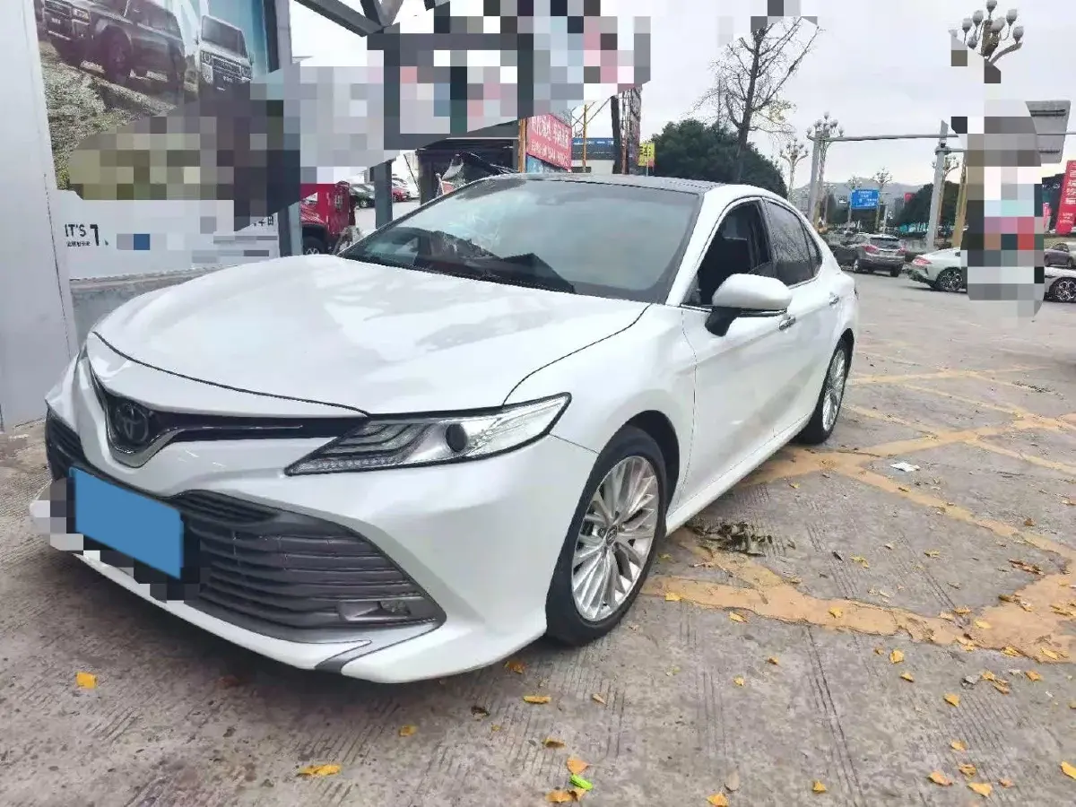 2019 Toyota Camry 2.5L 209HP L4 8AT