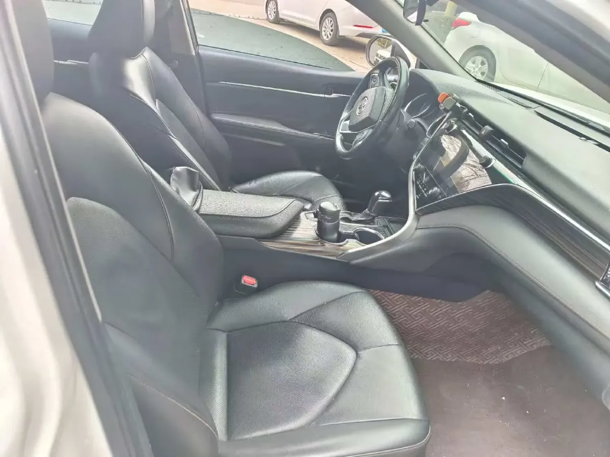 2019 Toyota Camry 2.5L 209HP L4 8AT,autocango,china used car exporter,china ev exporter,chinese used car exporter,chinese used ev exporter
