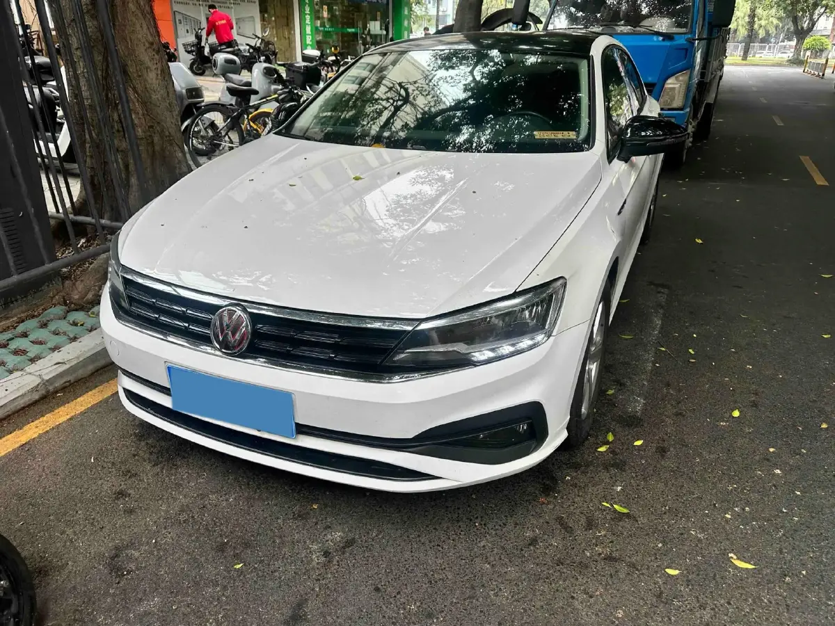2019 Volkswagen T-Cross 1.4T 150HP L4 7DCT