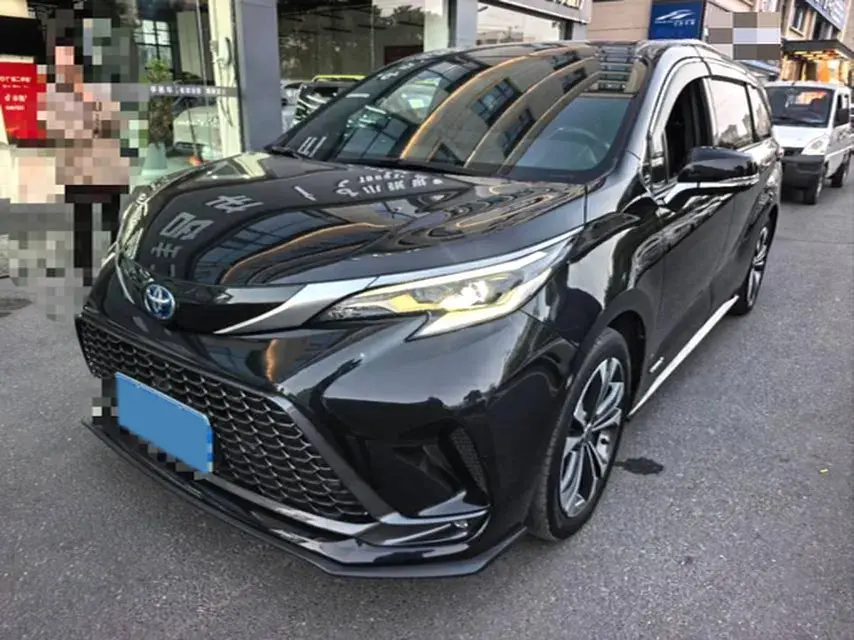 2022 Toyota Granvia 2.5L 192HP L4 E-CVT Hybrid