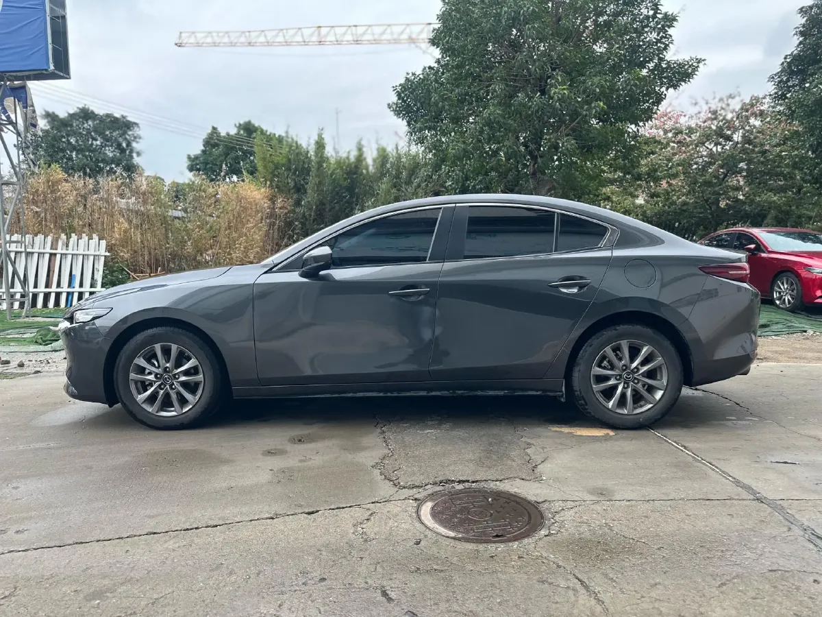2022 Mazda 3 Axela 1.5L 117HP L4 6MT,autocango,china used car exporter,china ev exporter,chinese used car exporter,chinese used ev exporter
