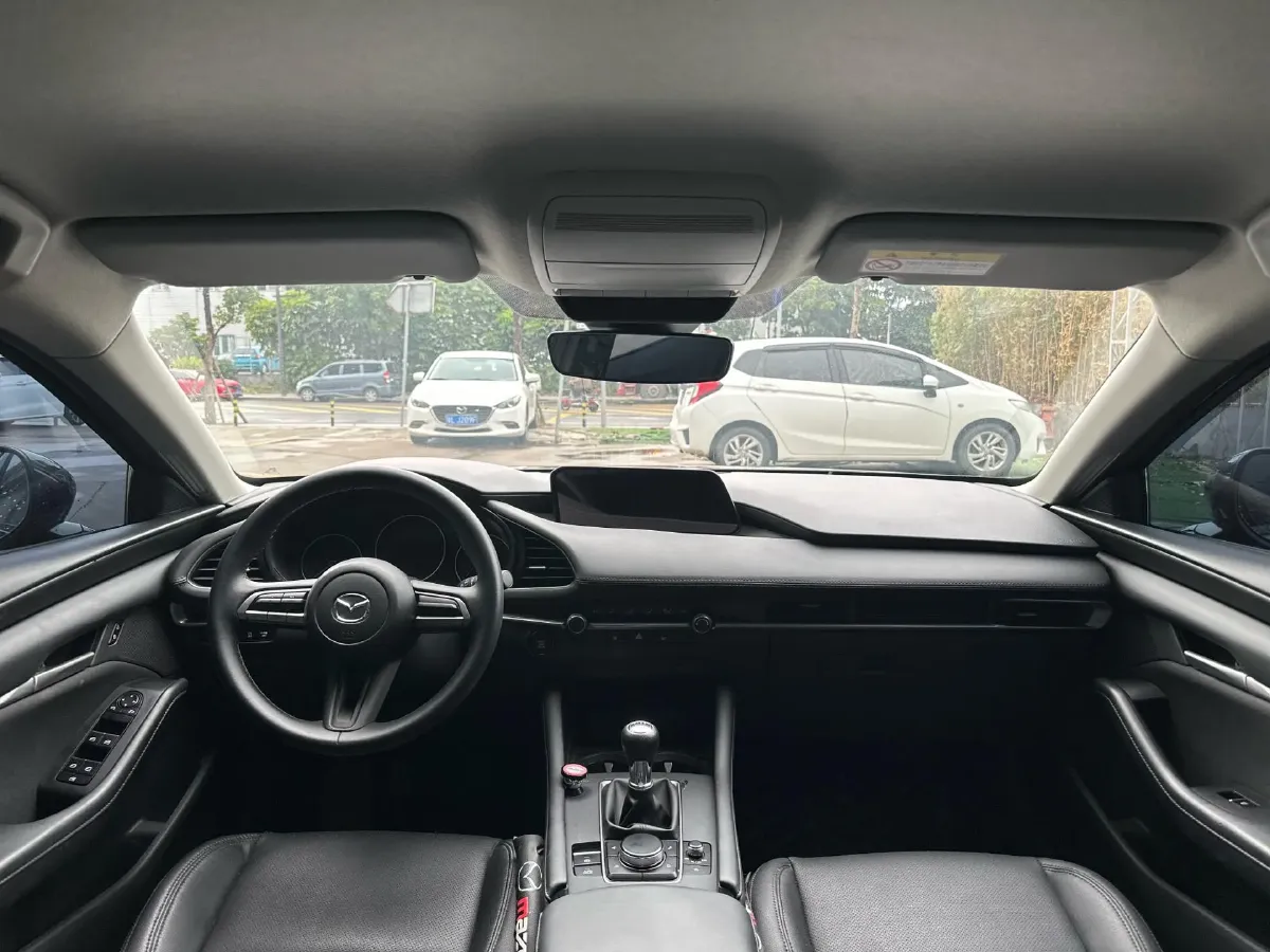 2022 Mazda 3 Axela 1.5L 117HP L4 6MT,autocango,china used car exporter,china ev exporter,chinese used car exporter,chinese used ev exporter