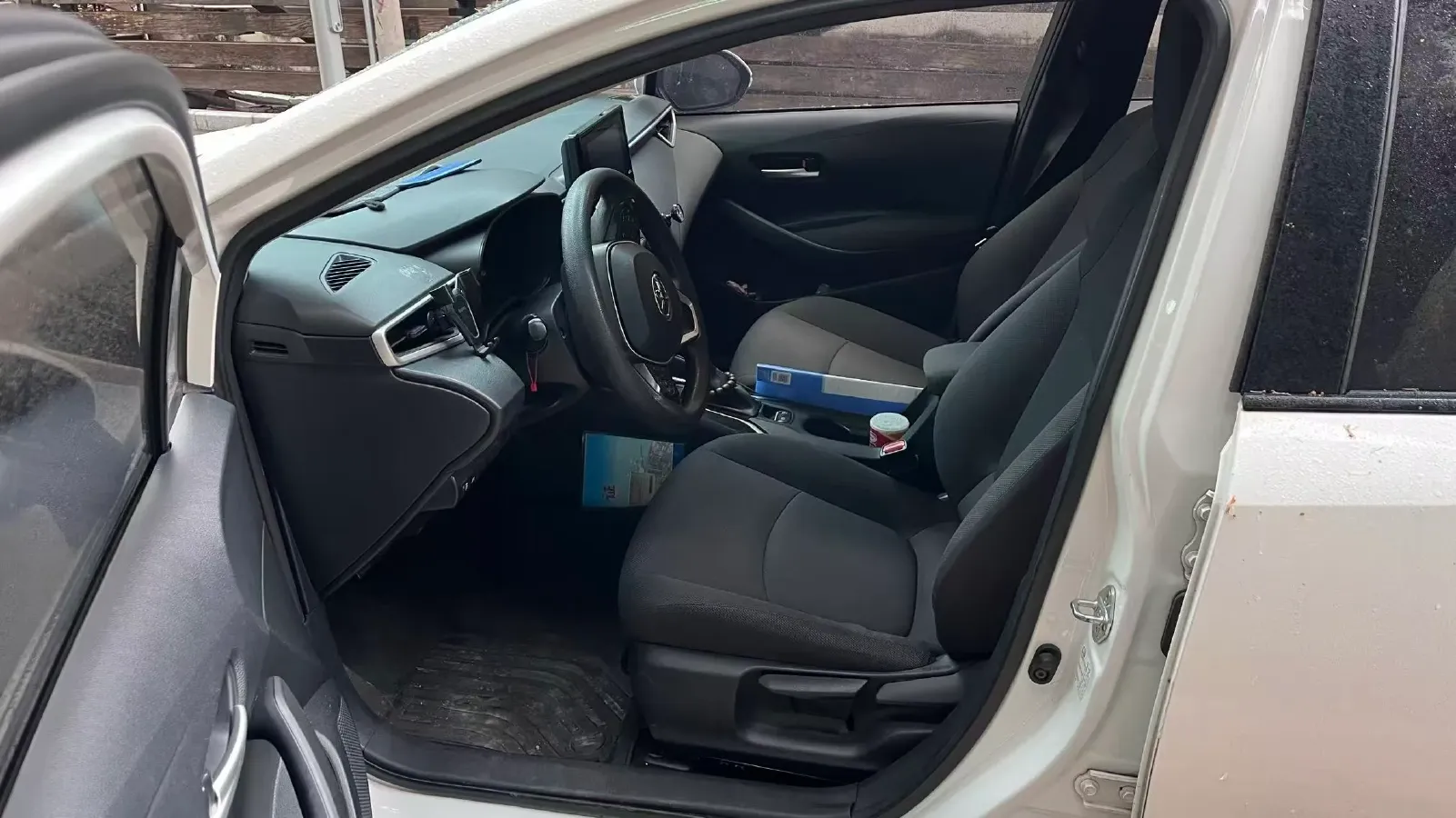 2021 Toyota Corolla 1.2T 116HP L4 CVT,autocango,china used car exporter,china ev exporter,chinese used car exporter,chinese used ev exporter