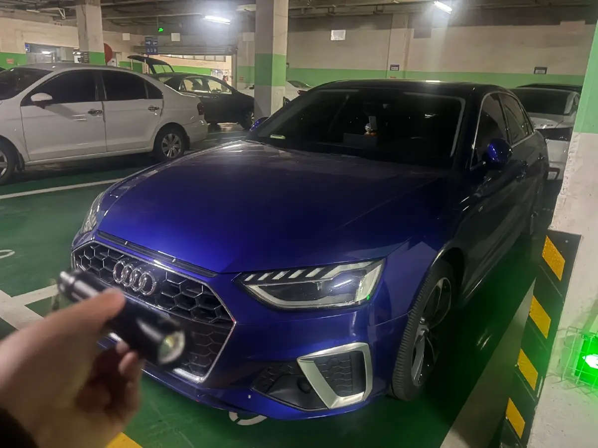 2020 Audi A4L 2.0T 190HP L4 7DCT