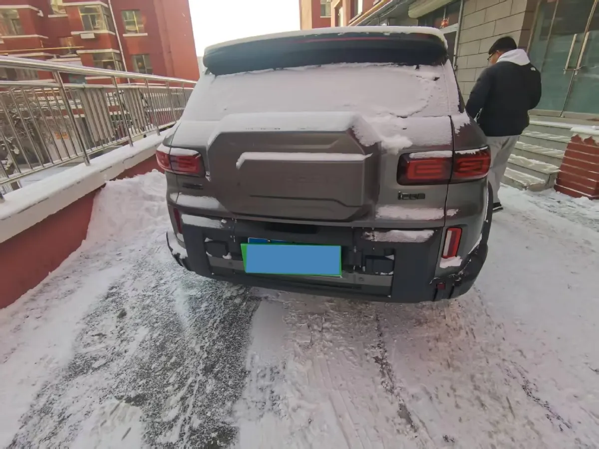 2025 Geely Cowboy 1.5T 181HP L4 7DCT,autocango,china used car exporter,china ev exporter,chinese used car exporter,chinese used ev exporter