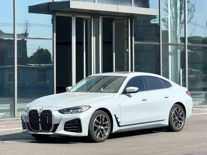 2022 BMW 8 Series 3.0T 333HP L6 8AT,autocango,china used car exporter,china ev exporter,chinese used car exporter,chinese used ev exporter