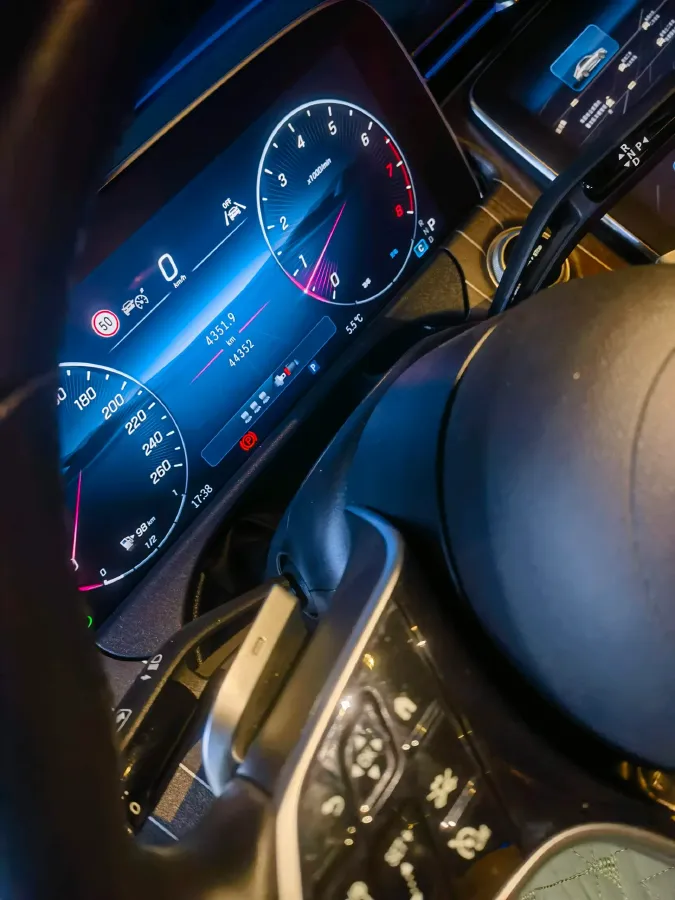 2024 Mercedes-Benz E Class 2.0T 258HP L4 9AT,autocango,china used car exporter,china ev exporter,chinese used car exporter,chinese used ev exporter