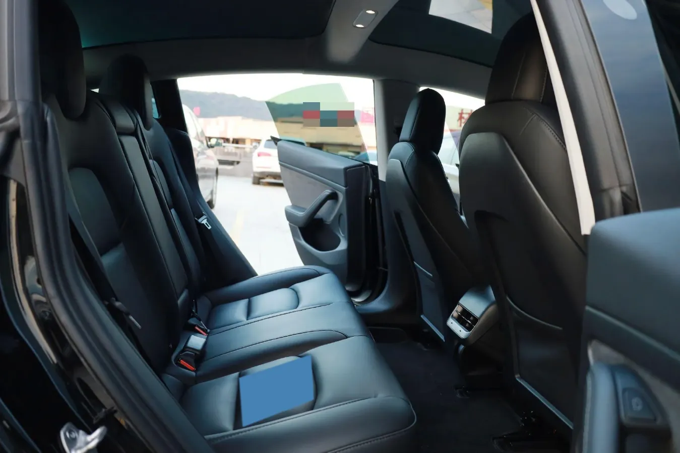 2022 Tesla Model 3 BEV 60KWH,autocango,china used car exporter,china ev exporter,chinese used car exporter,chinese used ev exporter