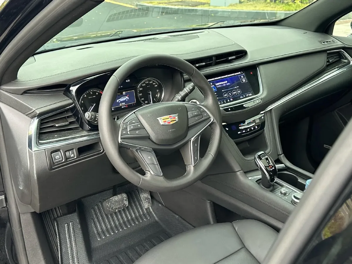 2020 Cadillac XT5 2.0T 237HP L4 9AT,autocango,china used car exporter,china ev exporter,chinese used car exporter,chinese used ev exporter