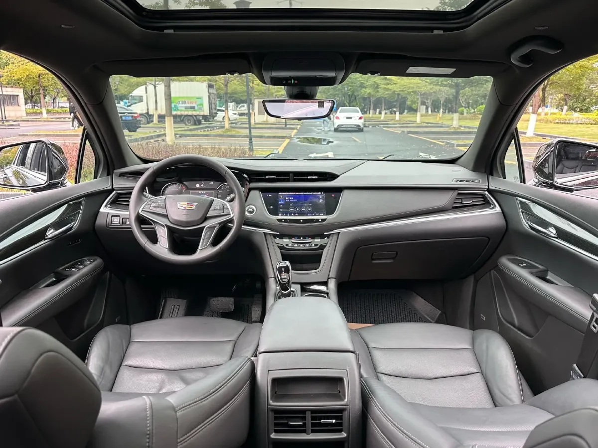 2020 Cadillac XT5 2.0T 237HP L4 9AT,autocango,china used car exporter,china ev exporter,chinese used car exporter,chinese used ev exporter