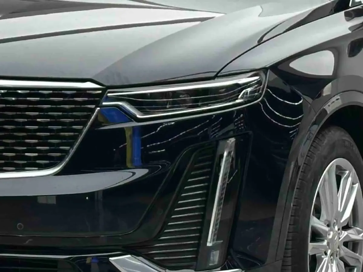 2022 Cadillac XT6 2.0T 237HP L4 9AT,autocango,china used car exporter,china ev exporter,chinese used car exporter,chinese used ev exporter