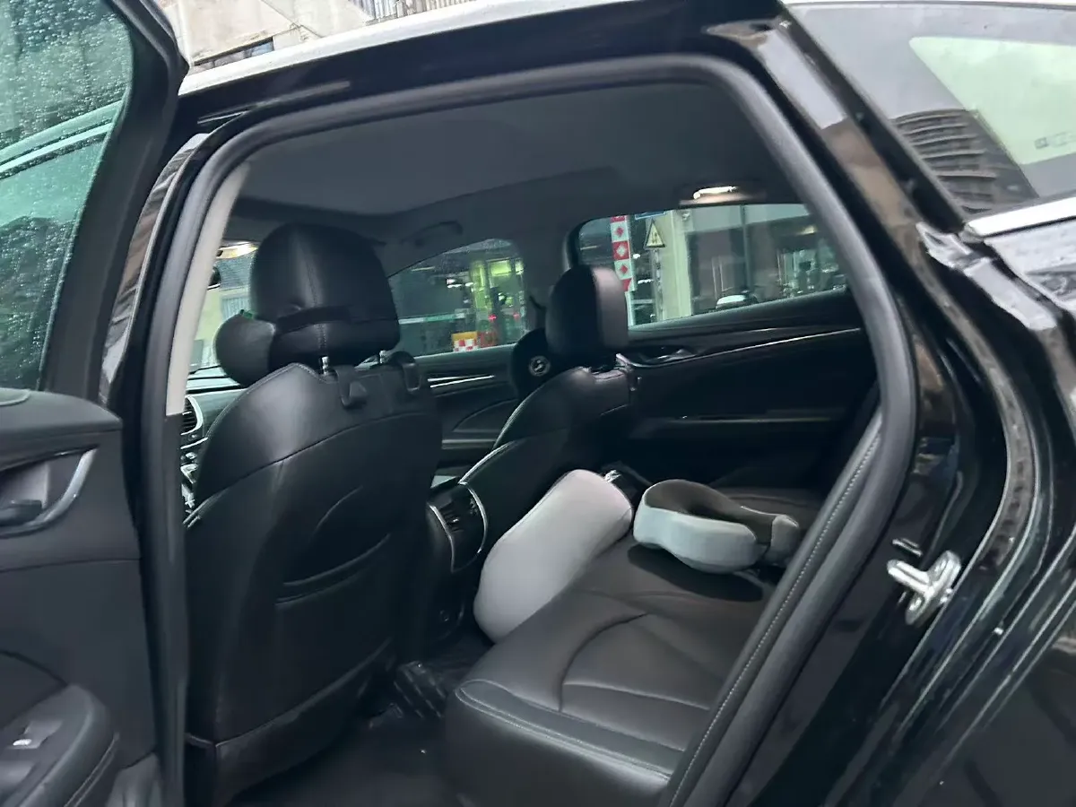 2021 Buick Larcosse 1.5T 169HP L4 9AT,autocango,china used car exporter,china ev exporter,chinese used car exporter,chinese used ev exporter