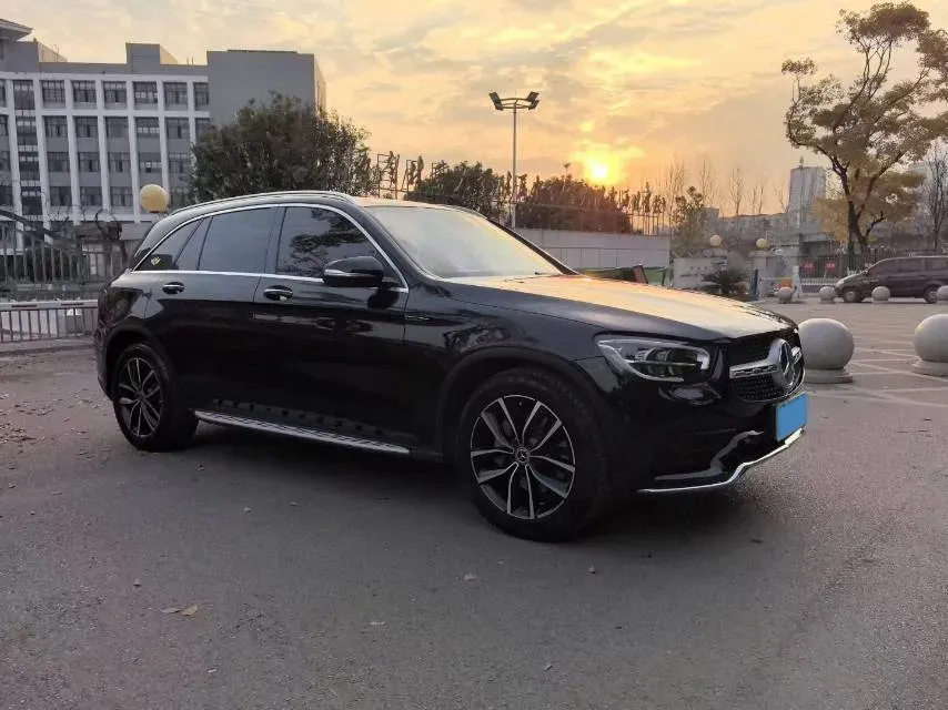 2020 Mercedes-Benz GLC Class 2.0T 258HP L4 9AT,autocango,china used car exporter,china ev exporter,chinese used car exporter,chinese used ev exporter