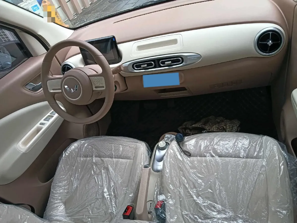 2025 WuLing HongGuang MINI EV BEV 16.2KWH,autocango,china used car exporter,china ev exporter,chinese used car exporter,chinese used ev exporter