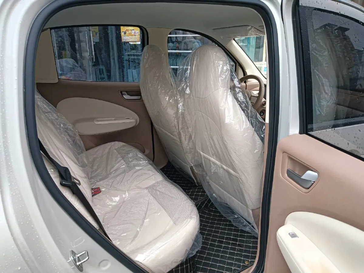 2025 WuLing HongGuang MINI EV BEV 16.2KWH,autocango,china used car exporter,china ev exporter,chinese used car exporter,chinese used ev exporter