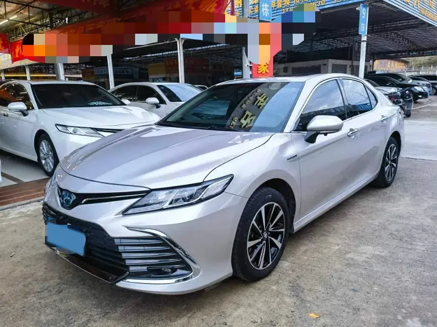 2021 Toyota Camry 2.5L 178HP L4 E-CVT Hybrid